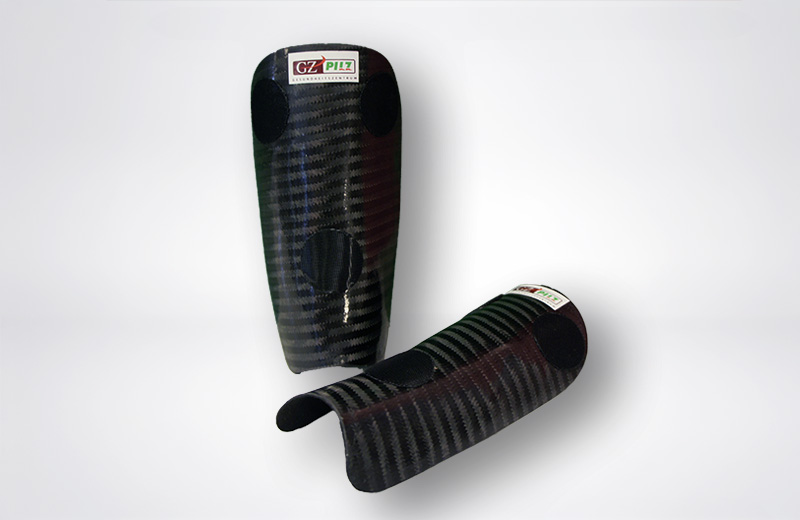 Schienbeinschützer aus Carbon